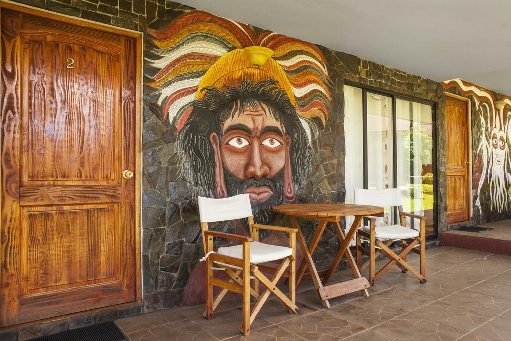 Hotel Vai Moana Hanga Roa Buitenkant foto